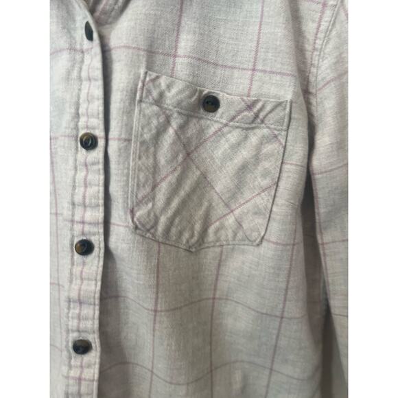 PATAGONIA WOMENS LONG SLEEVE BUTTON DOWN SHIRT CREAM AND PINK SIZE 2 - Picture 10 of 13